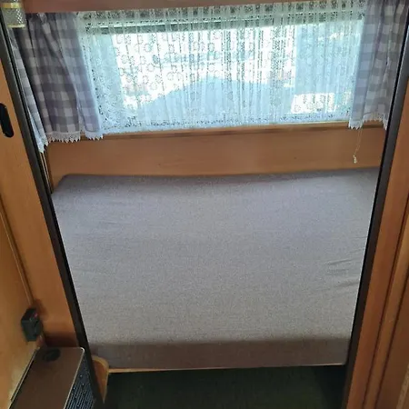 Przyczepy Campingowe U Eweliny Apartament Rusinowo (Slawno)