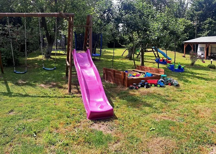 Przyczepy Campingowe U Eweliny * Rusinowo (Slawno)